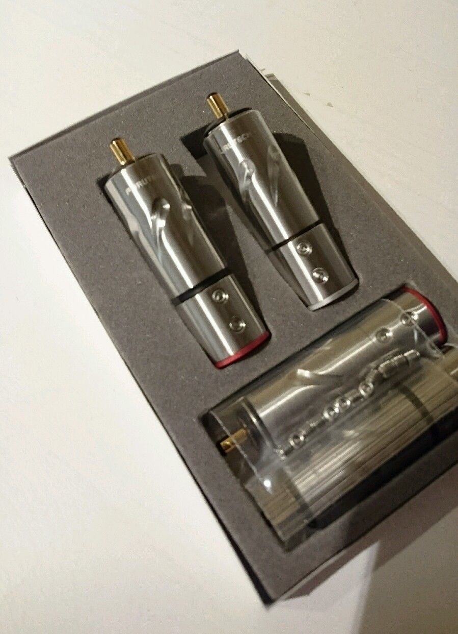 Genuine Furutech RCA Plug FT-111 (G) Gold Plated 4pcs Audio Connector2